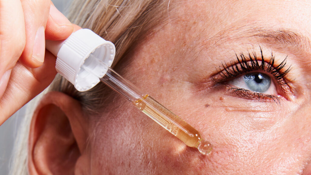 Công dụng retinol: Hướng dẫn toàn diện cho làn da tươi trẻ
